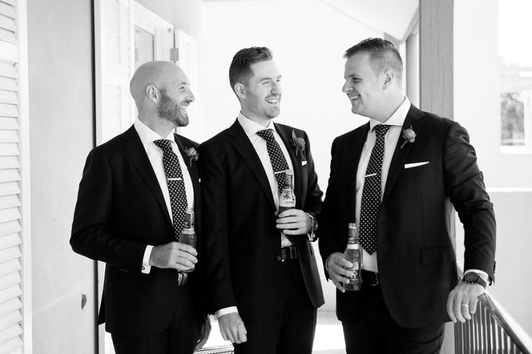 groomsmen-laughing